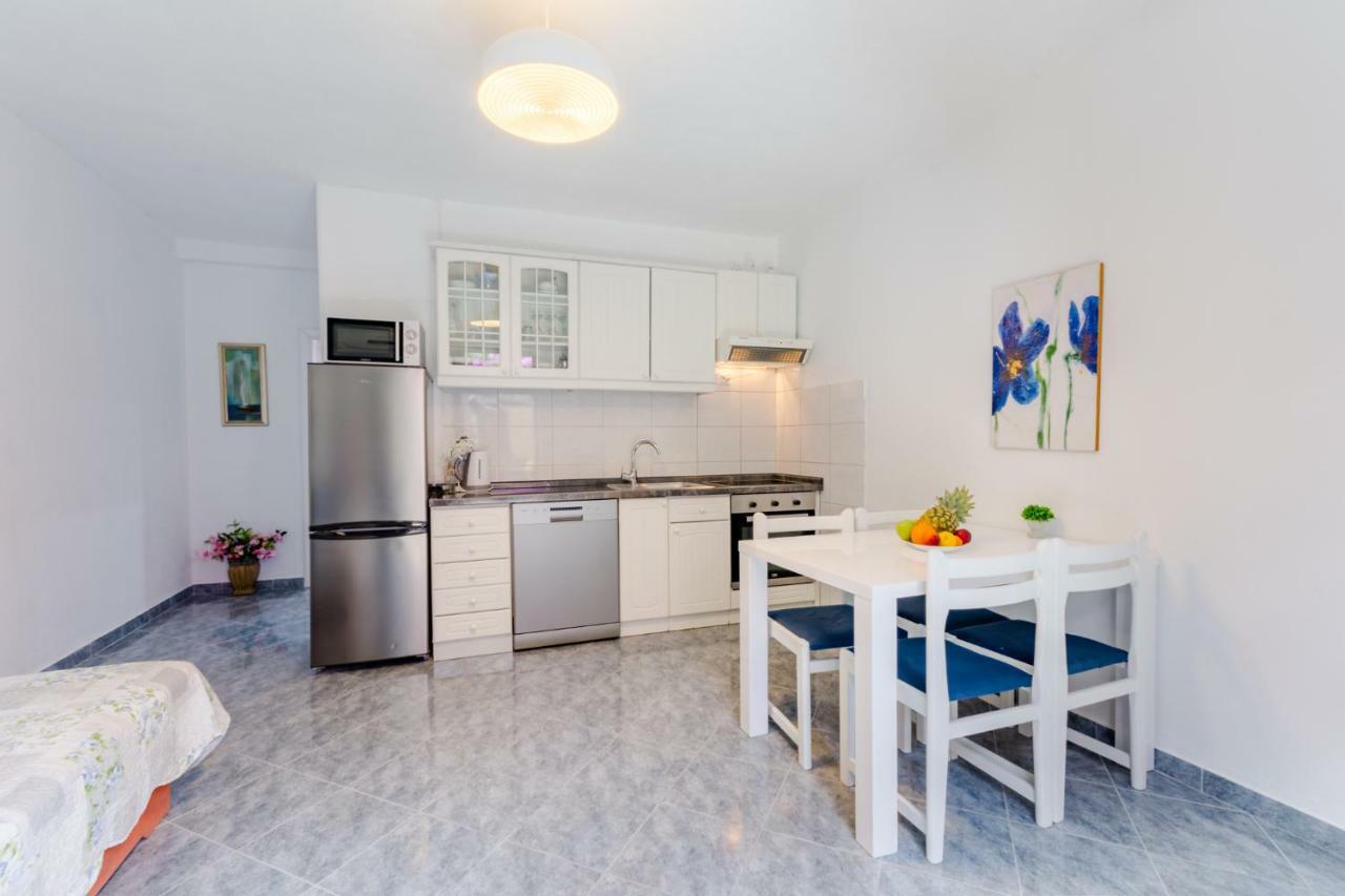 Apartmán Dinka Sutivan